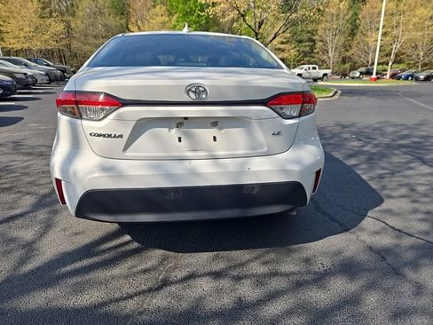 Used 2024 Toyota Corolla LE image 9