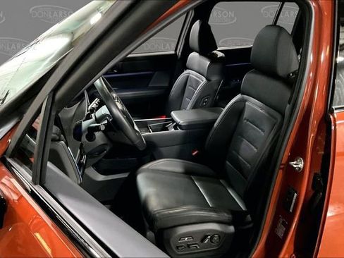 Used 2025 Hyundai Santa Fe Calligraphy AWD/4WD image 13