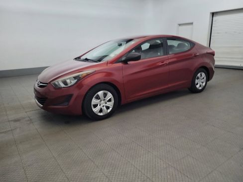 Used 2016 Hyundai Elantra SE FWD image 2