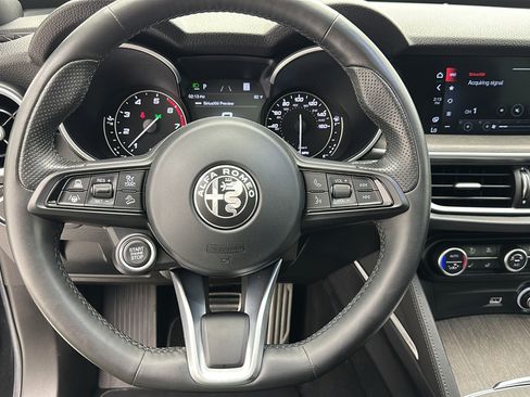 Used 2023 Alfa Romeo Stelvio Ti w/ Active Assist Plus Package AWD/4WD image 15