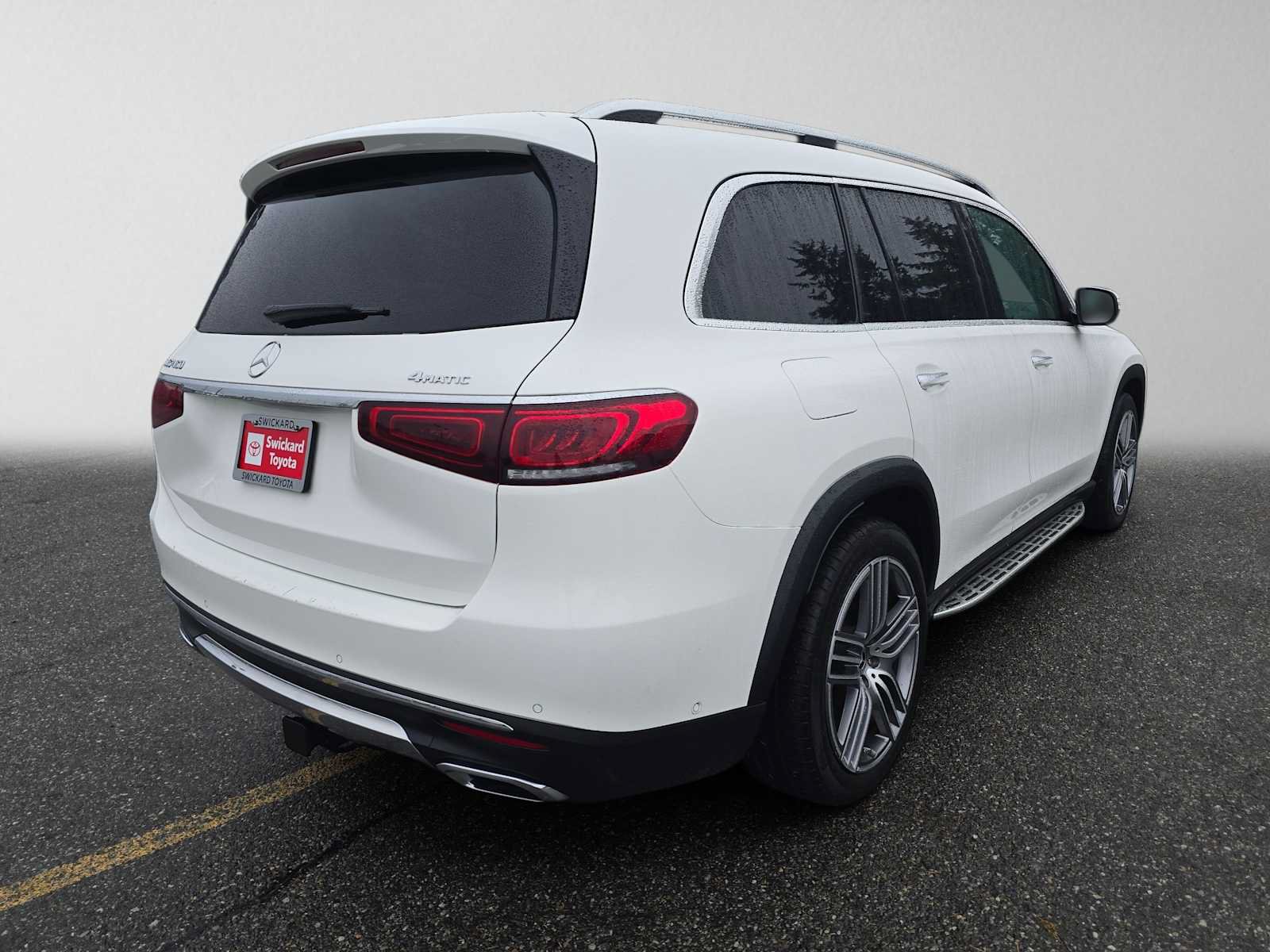 Used 2021 Mercedes-Benz GLS 450 4MATIC image 3