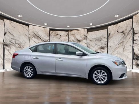 Used 2019 Nissan Sentra SV image 6