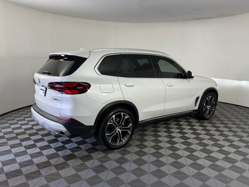 Used 2025 BMW X5 sDrive40i w/ Premium Package RWD image 9