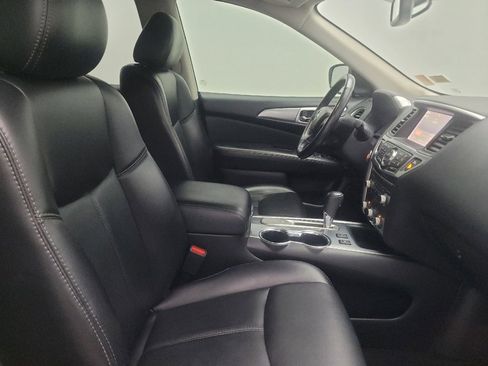 Used 2019 Nissan Pathfinder SL FWD image 21