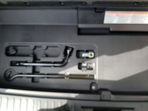 New 2026 Toyota Highlander XLE image 7