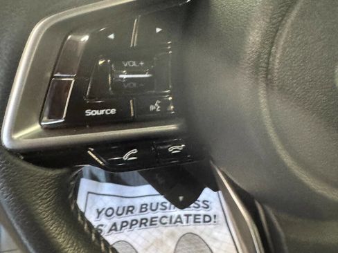 Used 2018 Subaru Outback 2.5i Limited w/ 50th Anniversary Edition image 19