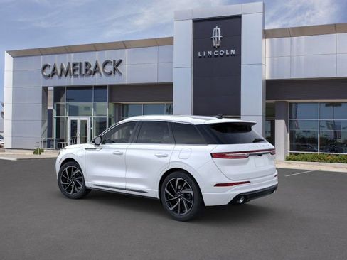 New 2024 Lincoln Corsair Grand Touring image 4