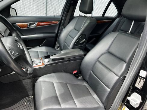 Used 2010 Mercedes-Benz C 300 4MATIC Sedan w/ Premium 1 Pkg image 17