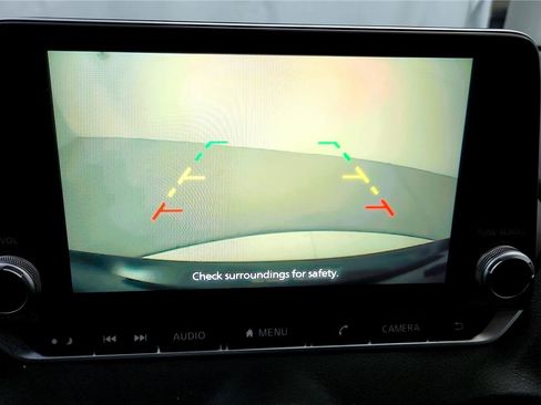 Used 2024 Nissan Sentra SV image 31