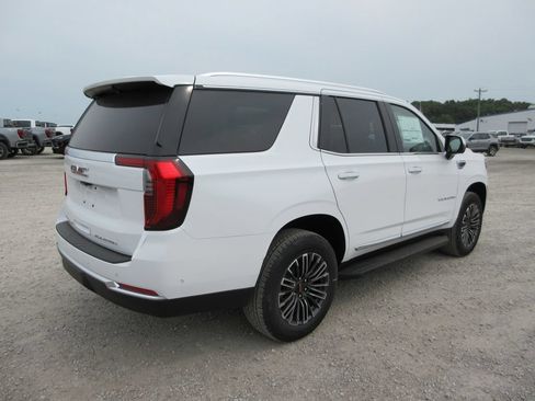 New 2026 GMC Yukon Elevation w/ Technology Package AWD/4WD image 4