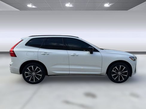 Used 2024 Volvo XC60 B5 Plus w/ Protection Package Premier AWD/4WD image 8