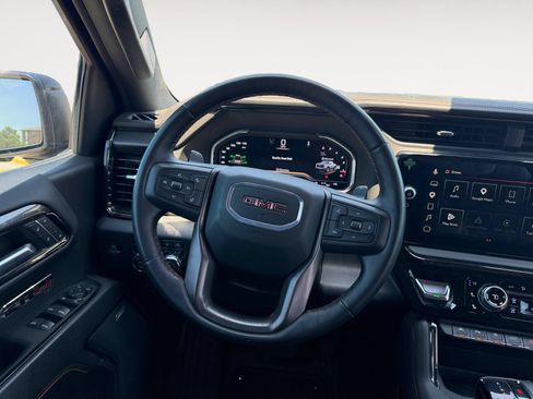 Used 2024 GMC Sierra 1500 AT4 w/ Technology Package AWD/4WD image 12