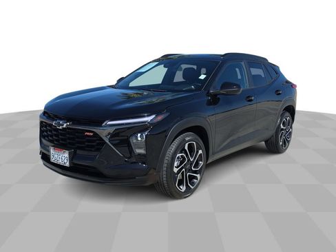 Used 2024 Chevrolet Trax RS w/ Driver Confidence Package image 4