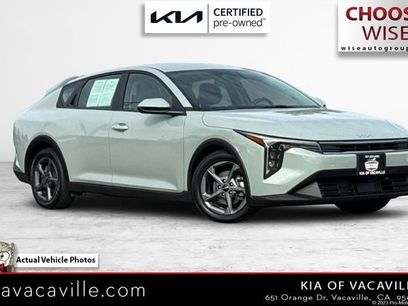 Certified 2025 Kia K4