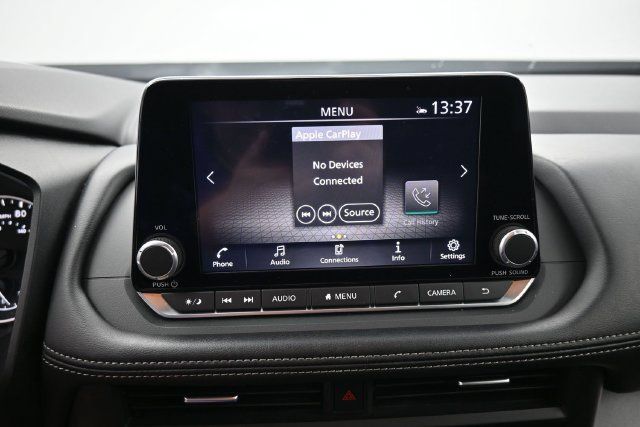 Used 2024 Nissan Rogue SV FWD image 20