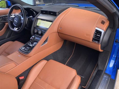 Used 2019 Jaguar F-TYPE R AWD/4WD image 19