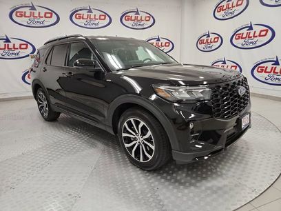 New 2025 Ford Explorer ST-Line w/ Premium Package