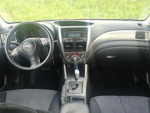 Used 2010 Subaru Forester 2.5X Premium image 8