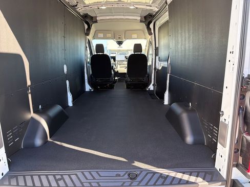 New 2026 Ford Transit 250 148 Medium Roof w/ Load Area Protection Package image 21