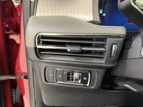 Used 2023 Lincoln Corsair FWD image 20