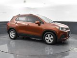 Used 2019 Chevrolet Trax LT w/ LT Convenience Package image 4