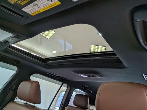 Used 2021 Toyota Land Cruiser image 16