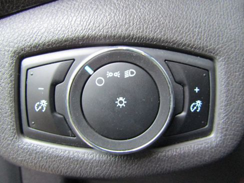 Used 2018 Ford Transit Connect XL image 27