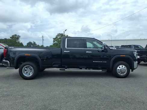 New 2026 GMC Sierra 3500 SLT w/ SLT Convenience Package AWD/4WD image 8