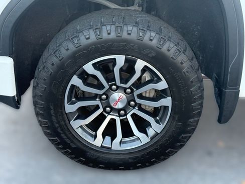 Used 2021 GMC Sierra 1500 AT4 w/ AT4 Value Package image 12