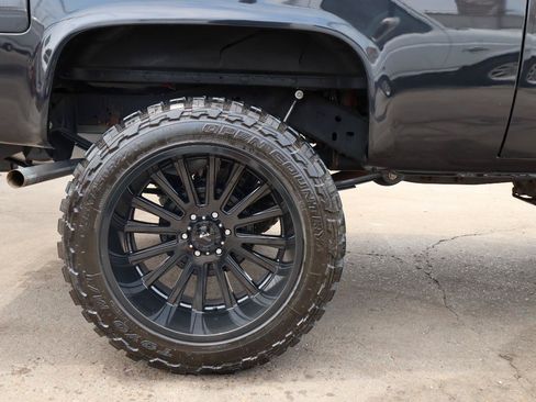 Used 1990 Chevrolet Blazer 4WD image 27