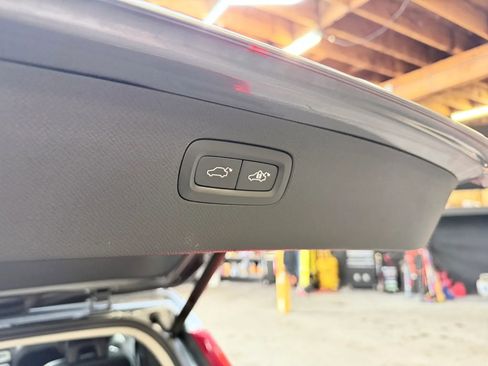 Used 2016 Volvo XC90 T5 Momentum image 26