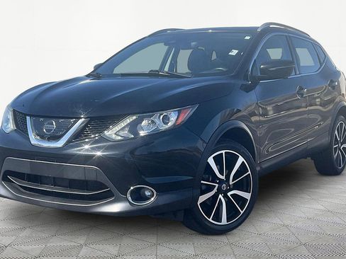 Used 2017 Nissan Rogue Sport SL w/ SL Premium Package image 2