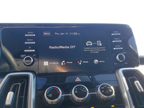 Used 2023 Kia Sorento LX image 19