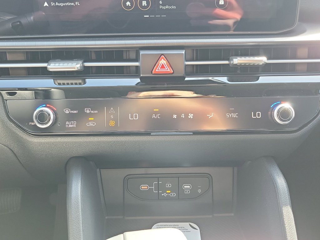 New 2026 Kia Sportage SX FWD image 34