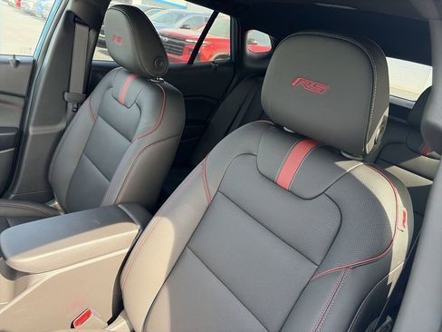 New 2026 Chevrolet Trax RS w/ Sunroof Package image 11