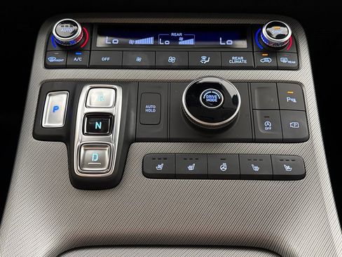 Used 2025 Hyundai Palisade SEL FWD image 19