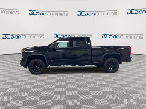 Used 2025 Chevrolet Silverado 2500 LTZ AWD/4WD image 5