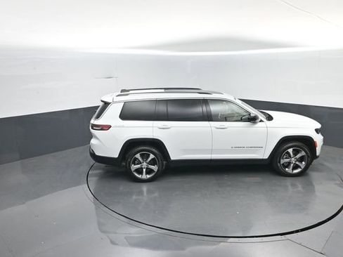 Used 2023 Jeep Grand Cherokee L Limited w/ Luxury Tech Group II AWD/4WD image 31