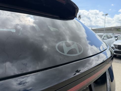 New 2026 Hyundai Tucson Limited AWD/4WD image 8