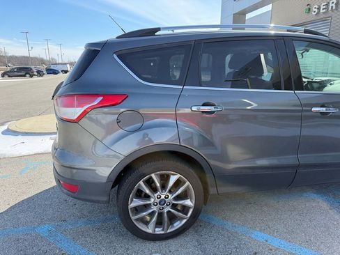 Used 2015 Ford Escape SE w/ SE Chrome Package image 10