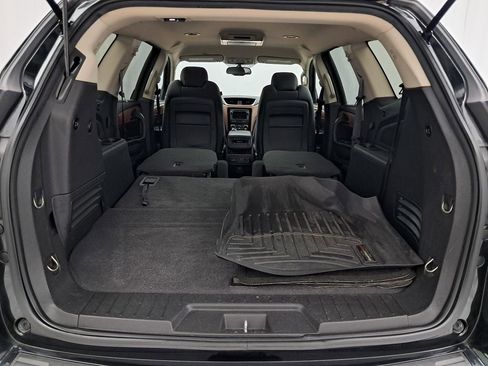 Used 2015 Chevrolet Traverse LT image 25