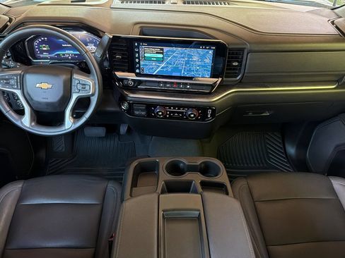 Used 2024 Chevrolet Silverado 2500 LTZ AWD/4WD image 18
