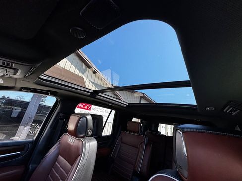 Used 2023 GMC Yukon Denali Ultimate image 29