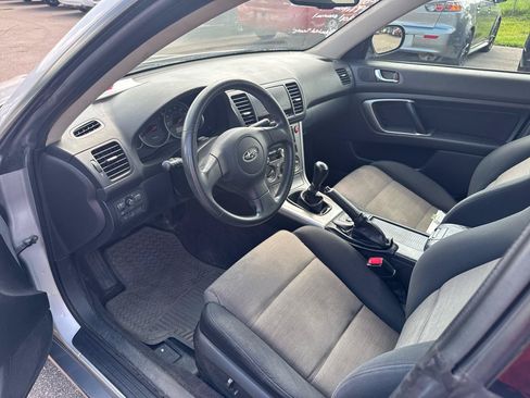 Used 2007 Subaru Outback 2.5i w/ Popular Equipment Group 2A AWD/4WD image 11