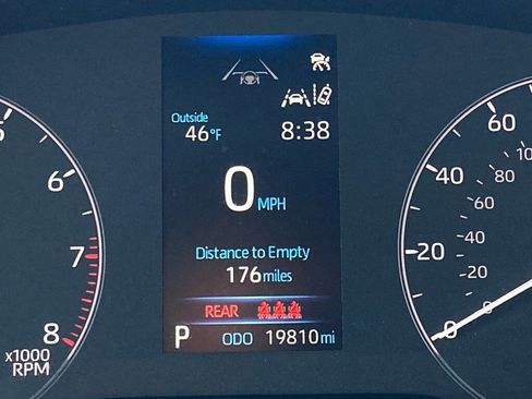 Used 2023 Toyota Corolla LE image 12