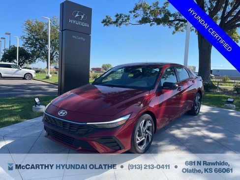 Certified 2025 Hyundai Elantra Sport FWD image 1