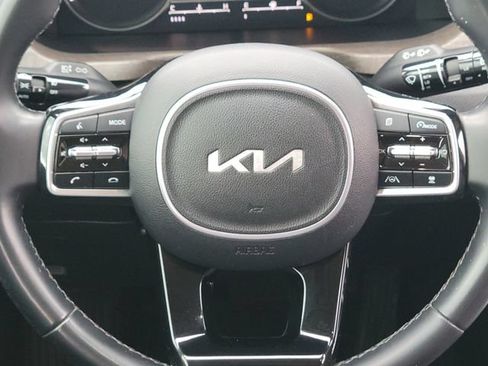 Certified 2023 Kia Sorento X-Line EX AWD/4WD image 13