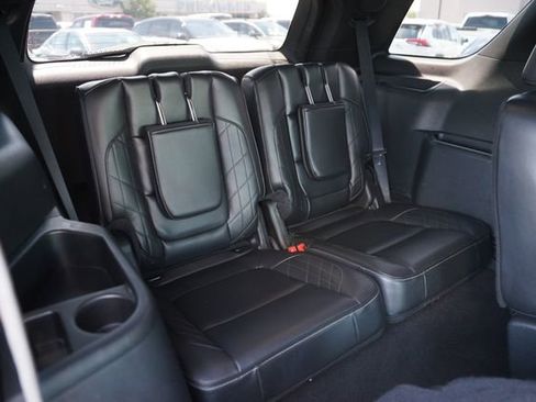 Certified 2019 Ford Explorer Platinum AWD/4WD image 16