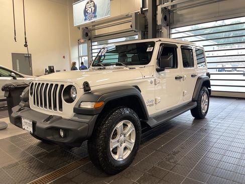 Used 2020 Jeep Wrangler Unlimited Sport S w/ Sun And Sound Package image 3