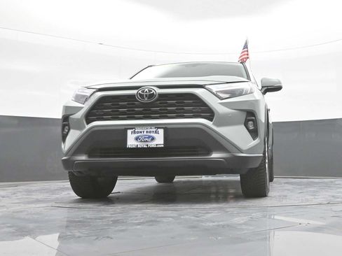 Used 2022 Toyota RAV4 XLE Premium AWD/4WD image 37